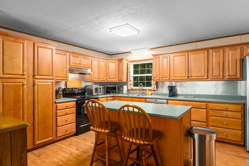 336 Terrie Drive-10.jpg