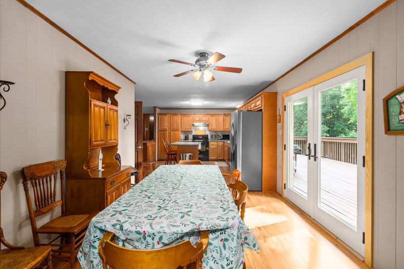 336 Terrie Drive-16.jpg