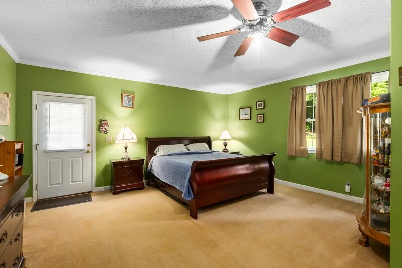 336 Terrie Drive-18.jpg