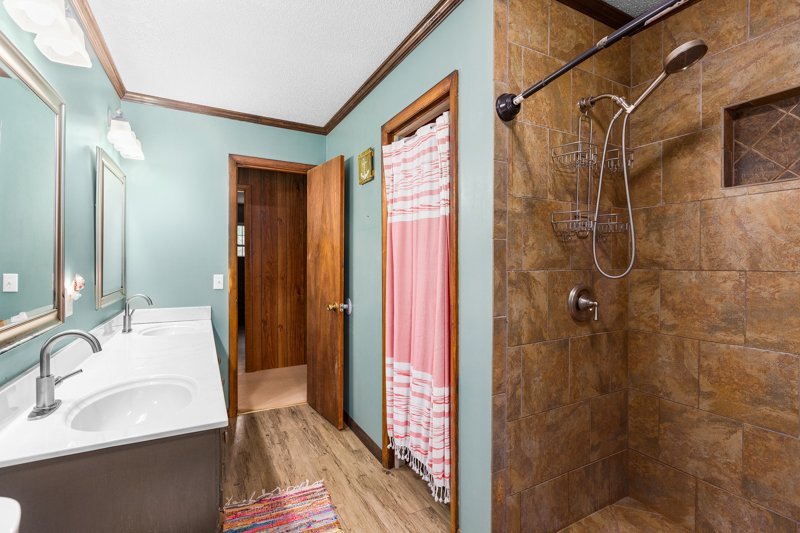 336 Terrie Drive-24.jpg