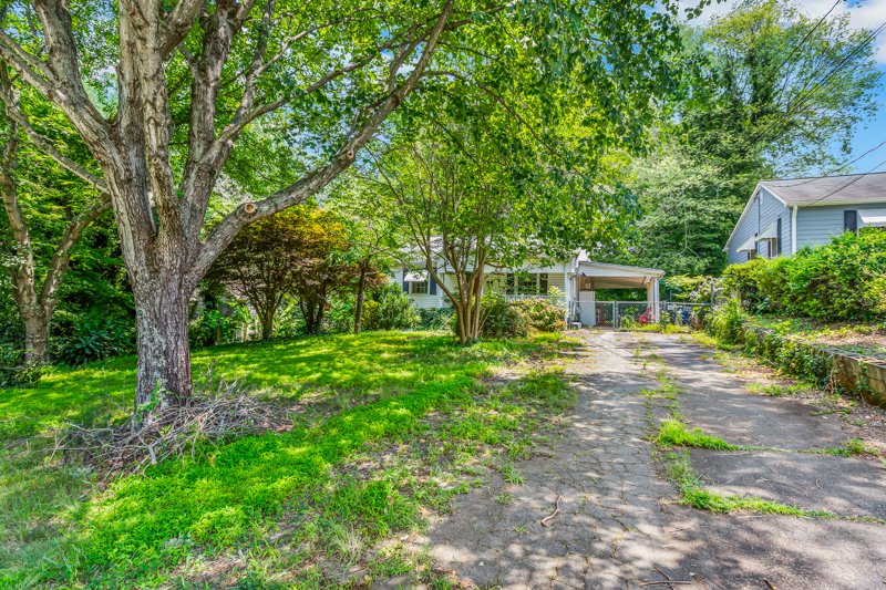 2709 Konnoak Drive-1.jpg