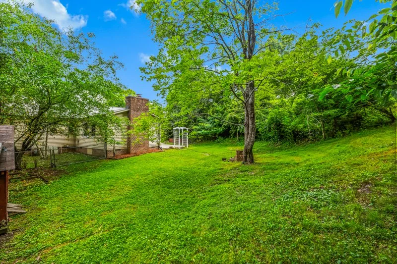104 Cheltenham Drive-33.jpg
