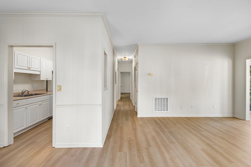 7402 Riverview Knoll Court-8.jpg