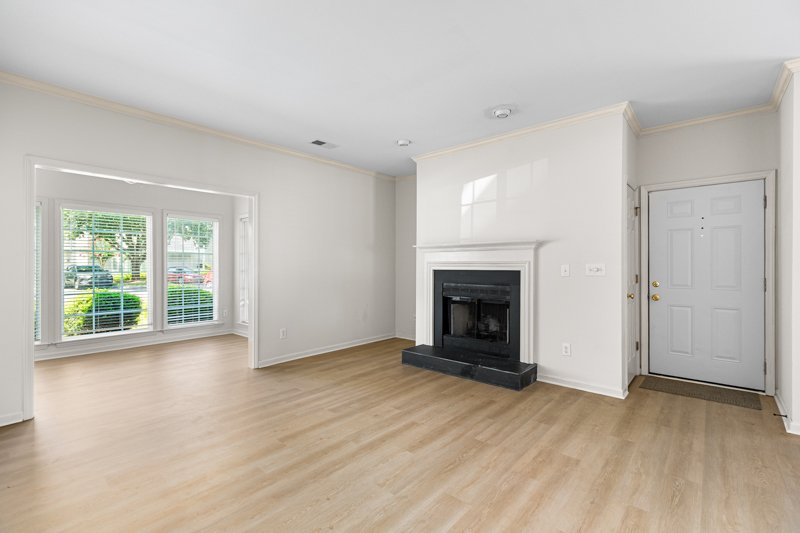 7402 Riverview Knoll Court-9.jpg