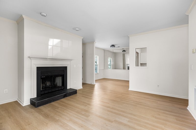 7402 Riverview Knoll Court-11.jpg