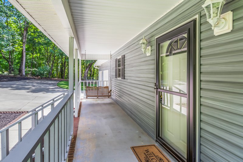 1122 Red Oak Drive-9.jpg