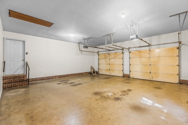 1122 Red Oak Drive-42.jpg