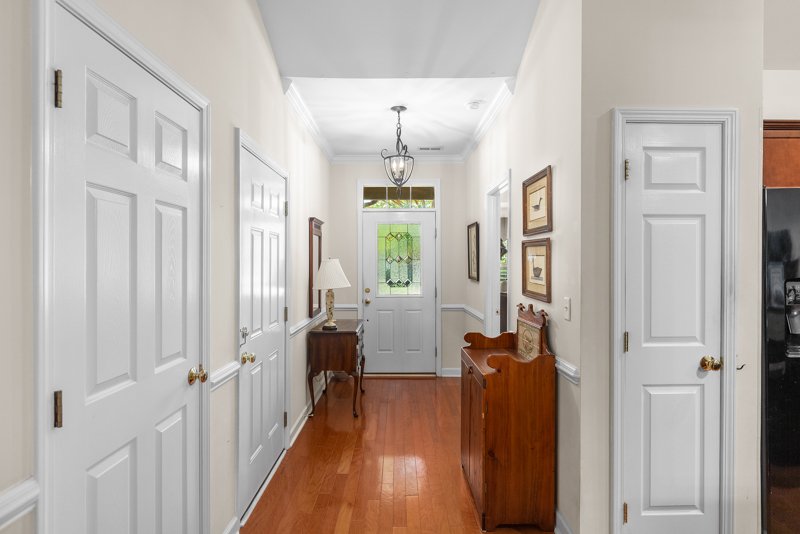 111 South Wentworth Drive-6.jpg