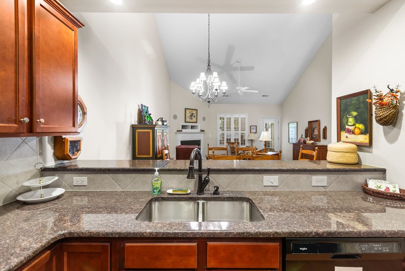 111 South Wentworth Drive-11.jpg