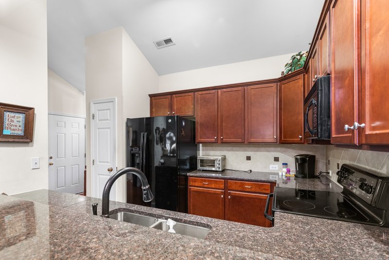 111 South Wentworth Drive-12.jpg
