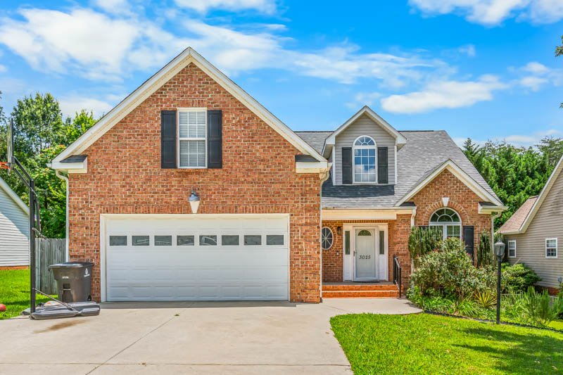 3025 Kaymoore Drive-1.jpg