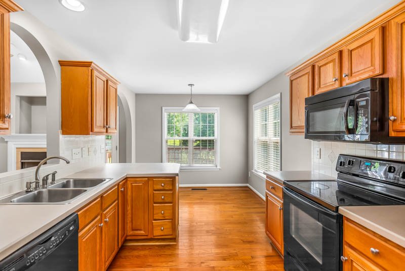 3025 Kaymoore Drive-9.jpg