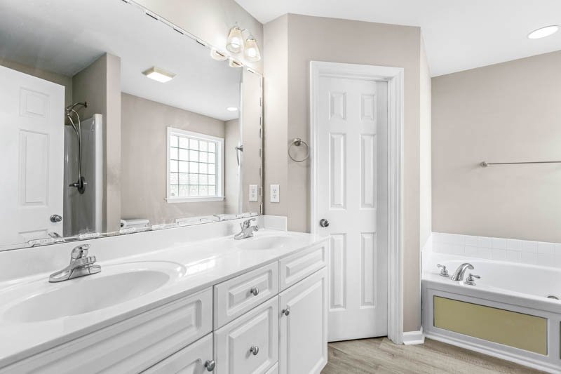 3025 Kaymoore Drive-19.jpg