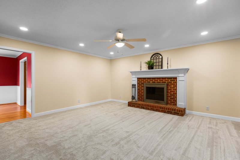 5212 Bridge Pointe Drive-6.jpg