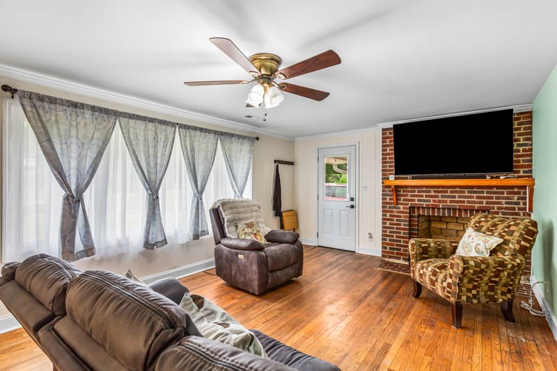 5152 Davis Road-7.jpg