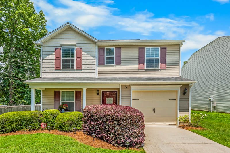 5009 Hogan Point Court-1.jpg