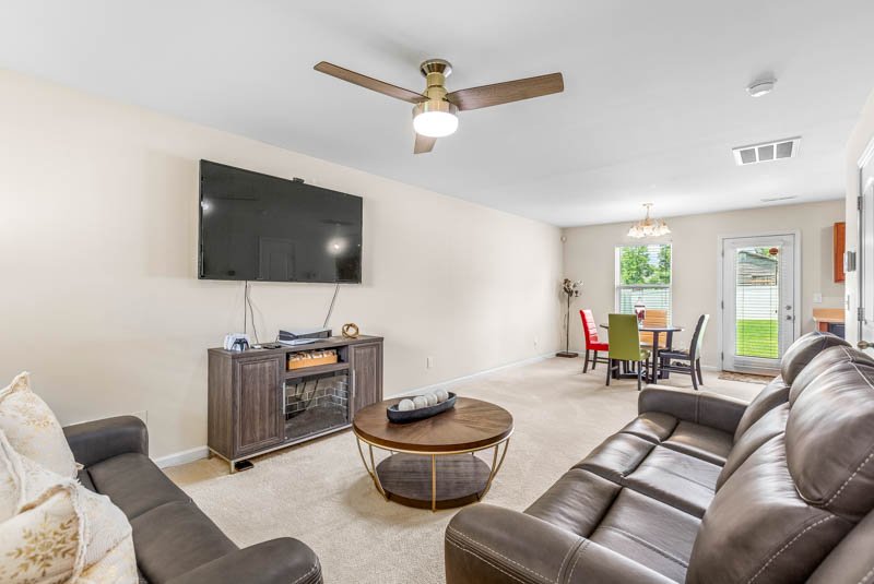 5009 Hogan Point Court-5.jpg