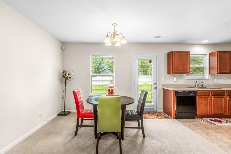 5009 Hogan Point Court-8.jpg