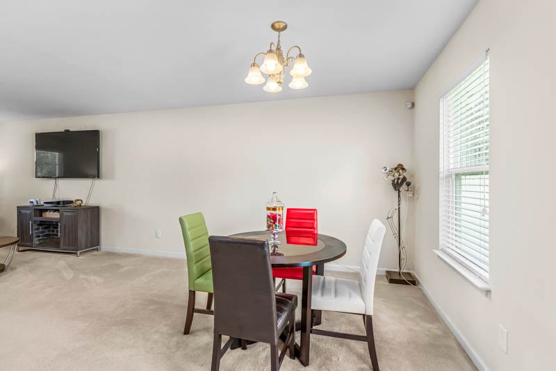 5009 Hogan Point Court-9.jpg