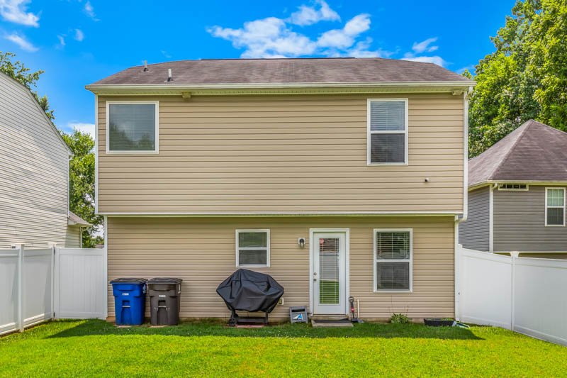 5009 Hogan Point Court-25.jpg
