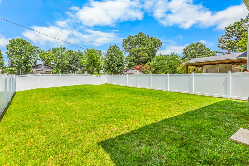 5009 Hogan Point Court-27.jpg