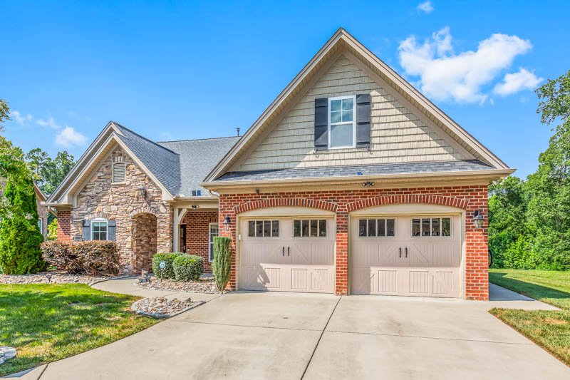 353 Saint James Drive-1.jpg