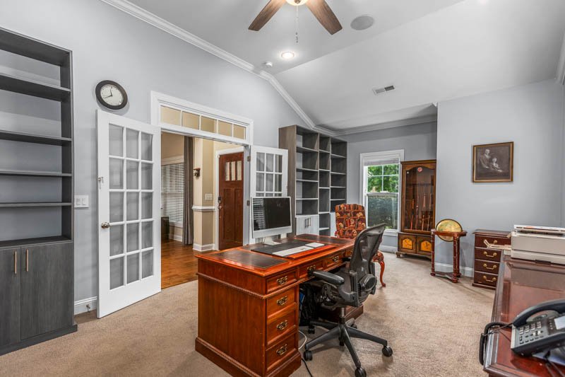 353 Saint James Drive-13.jpg