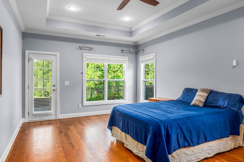 353 Saint James Drive-17.jpg