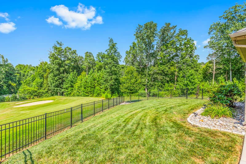 353 Saint James Drive-30.jpg