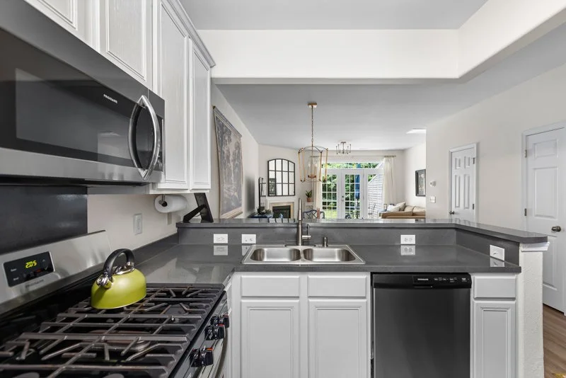 5765 Fox Ridge Lane-9.jpg