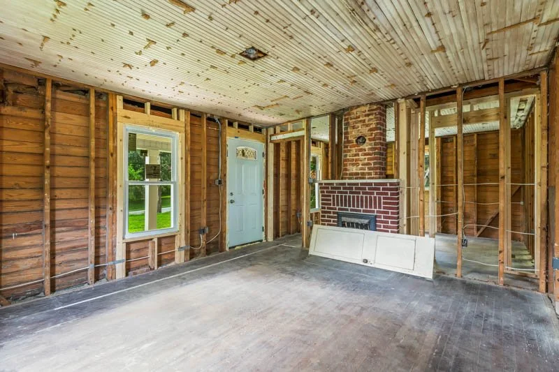 307 Wayside Drive-6.jpg