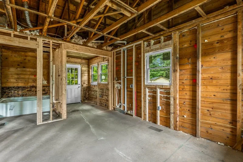 307 Wayside Drive-11.jpg