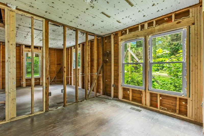 307 Wayside Drive-17.jpg