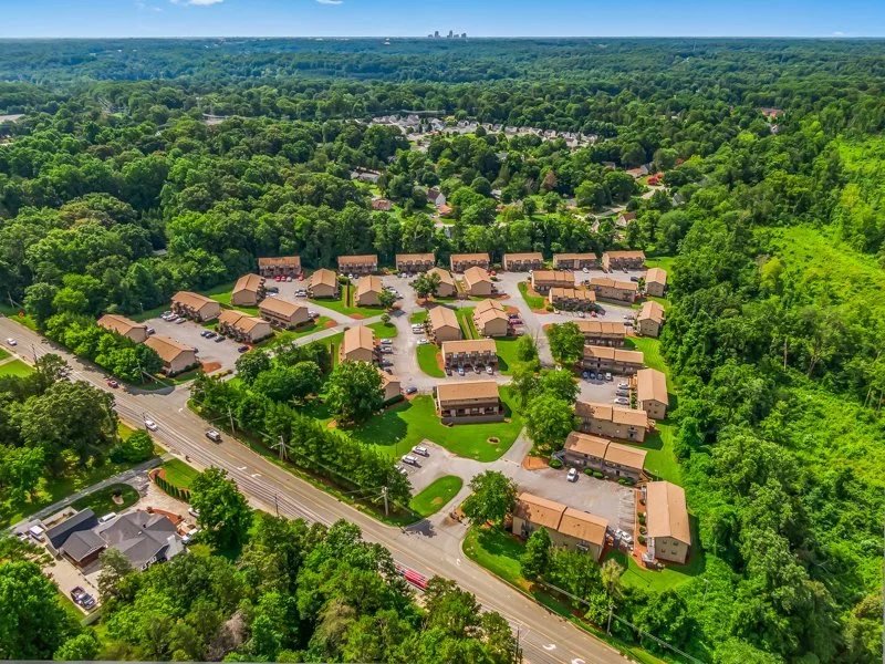 Vista Court-1.jpg