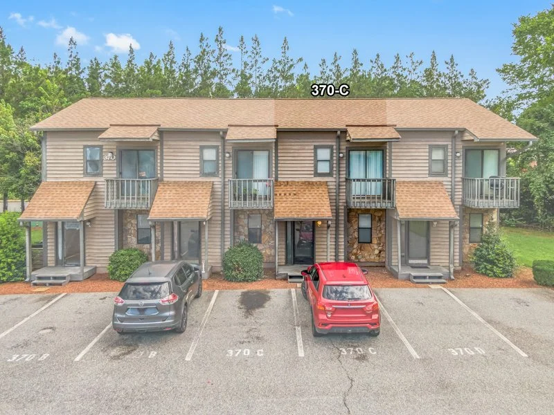 Vista Court-21.jpg