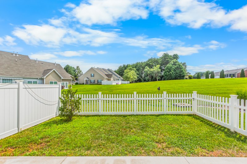 5014 Philly Lane-37.jpg