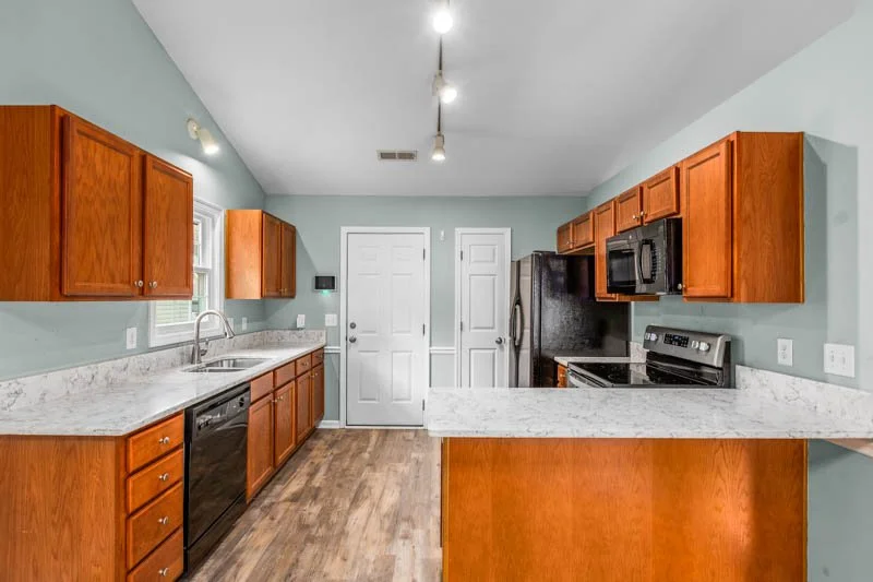 5715 Fox Chase Drive-10.jpg