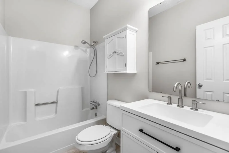 326 Meadows Circle-18.jpg