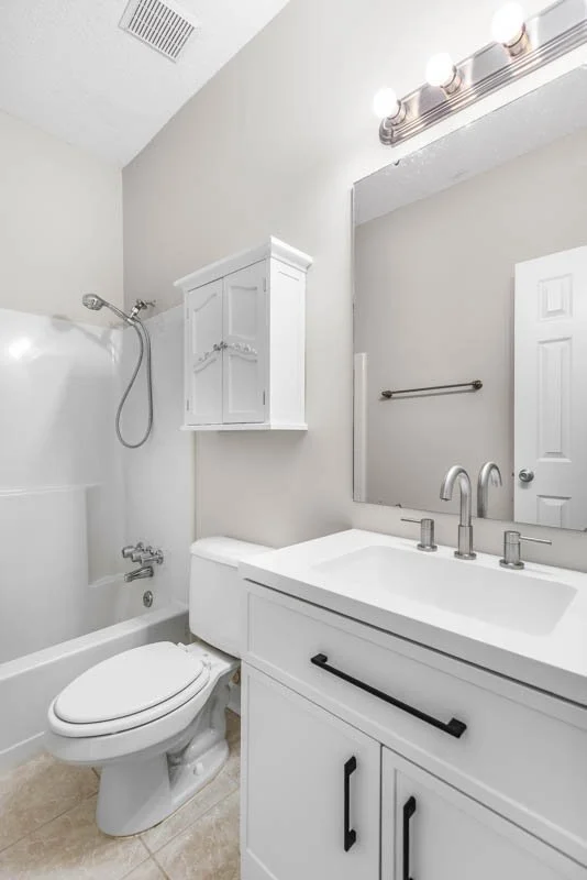 326 Meadows Circle-33.jpg