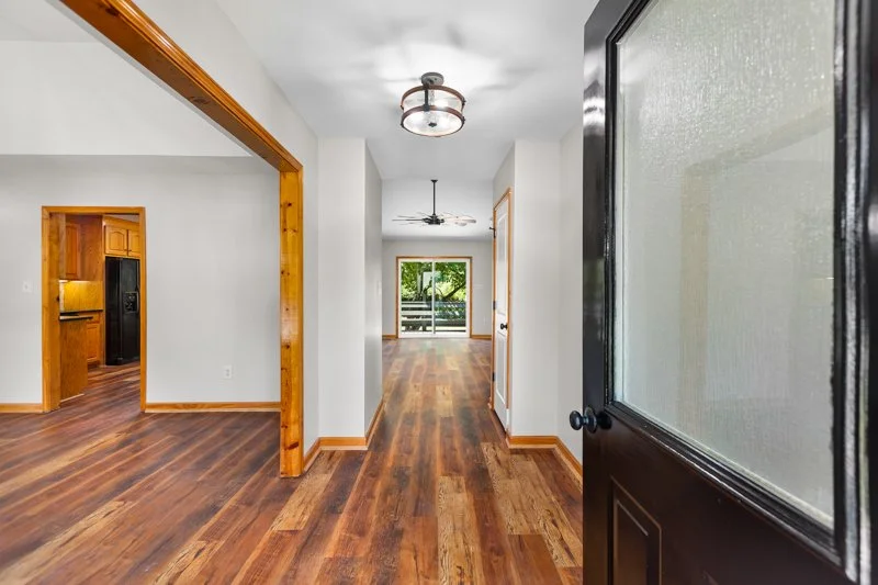 1184 Kingsway Drive-8.jpg