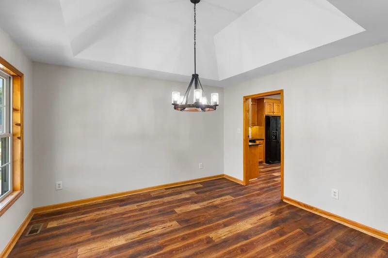 1184 Kingsway Drive-20.jpg
