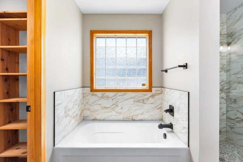 1184 Kingsway Drive-30.jpg