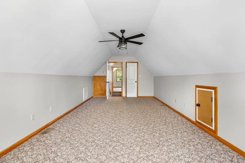 1184 Kingsway Drive-36.jpg