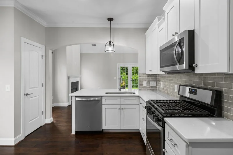 2013 Emilia Court-15.jpg