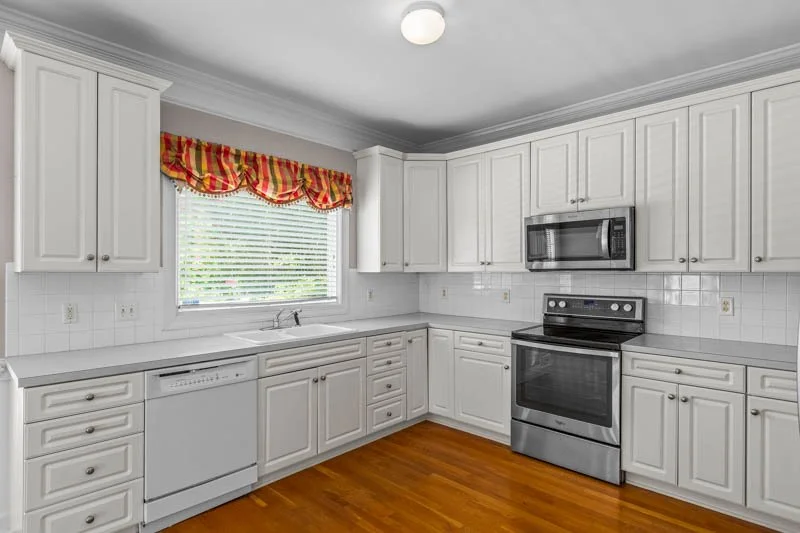561 Oak Valley Boulevard-17.jpg