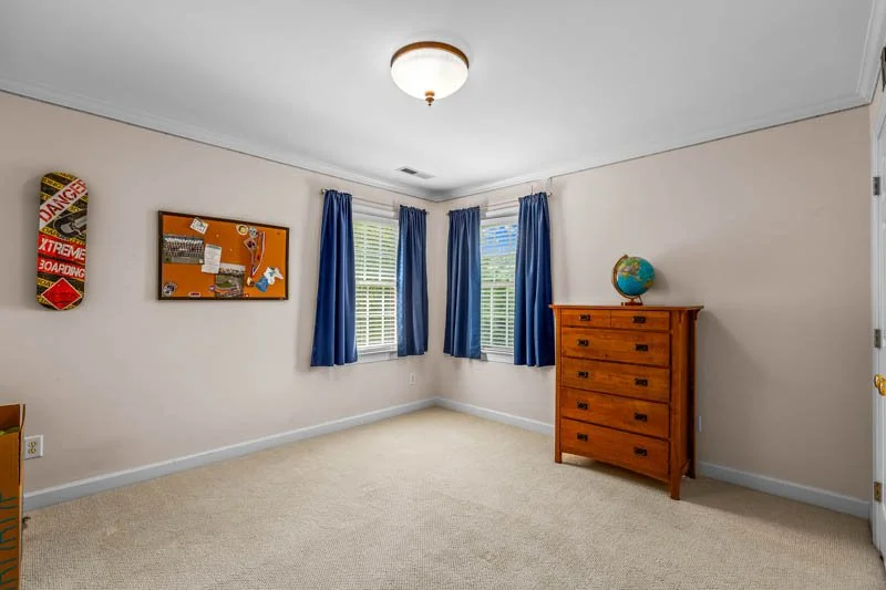 561 Oak Valley Boulevard-25.jpg