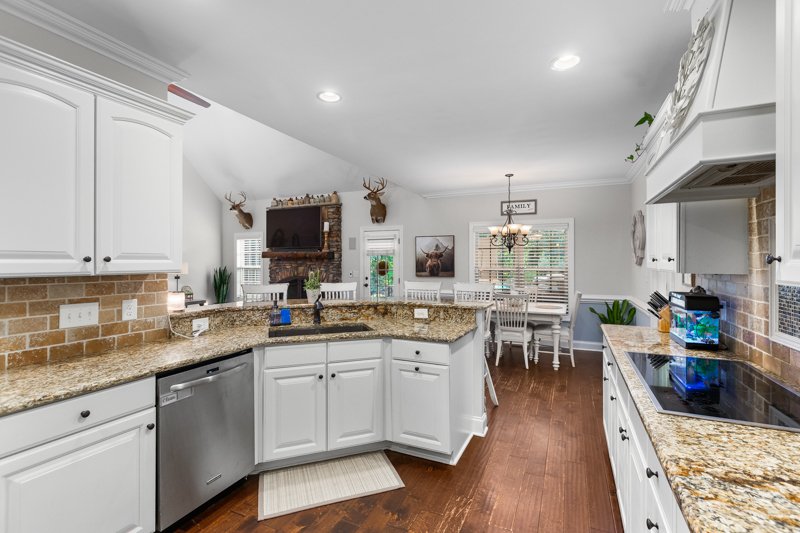 7545 Aspen Grove Drive-18.jpg