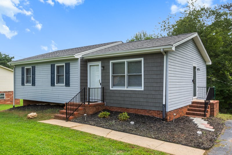 482 Maple Hollow Road-4.jpg