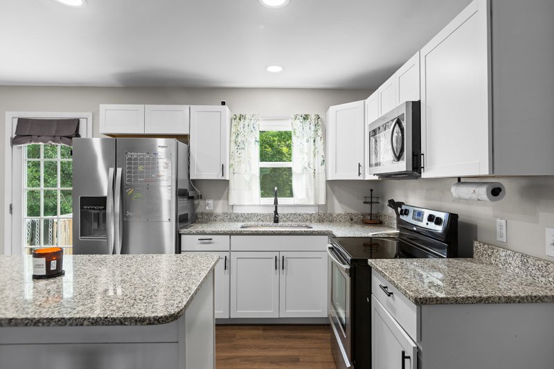 482 Maple Hollow Road-13.jpg