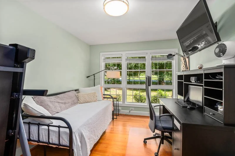 541 Robbins Road-15.jpg